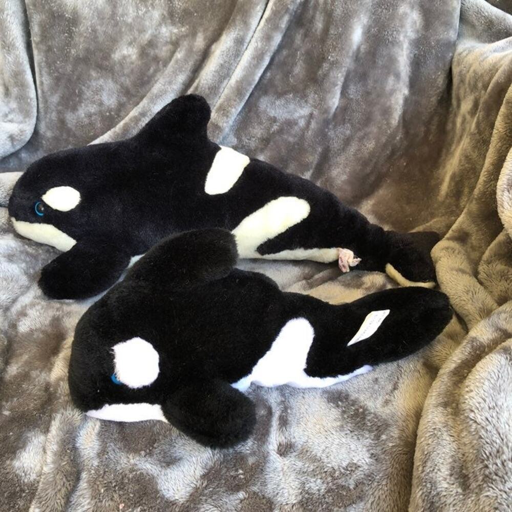 Orca Whale Plush Lot of 2 Killer Shamu Fish Stuffed Animal Toy w/ Blue Eyes READ